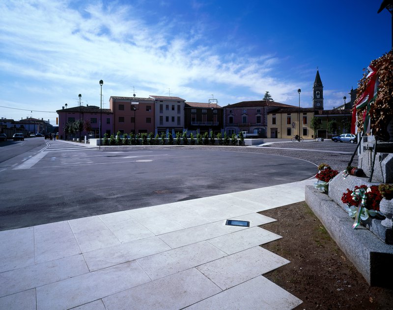 Piazza Garibaldi a Campitello (MN) 4